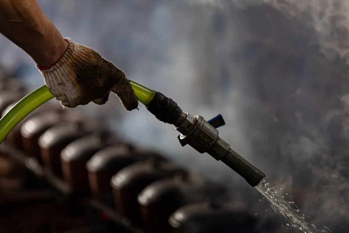Industrial solvent removal using activated carbon